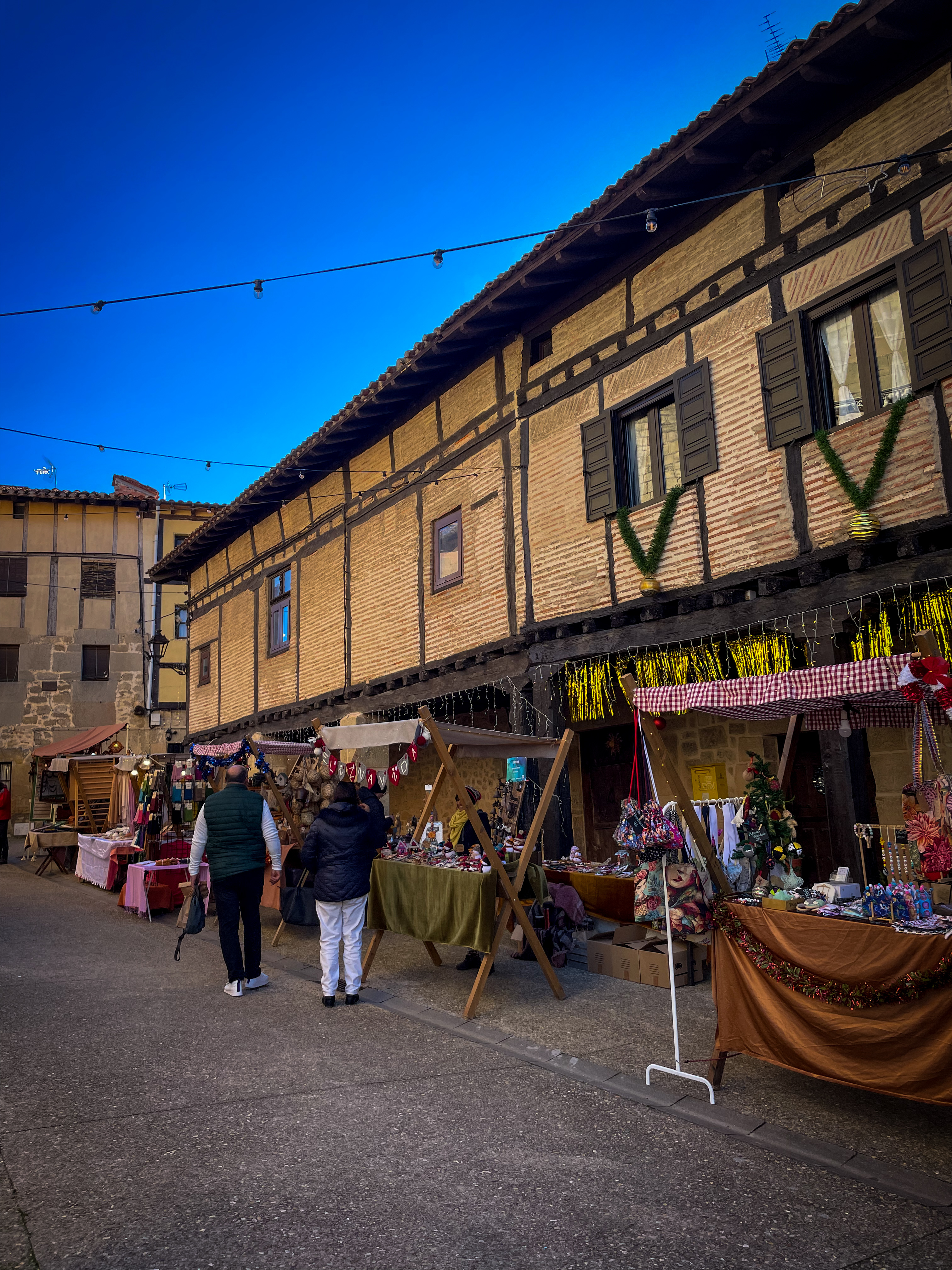 III MERCADO NAVIDEÑO